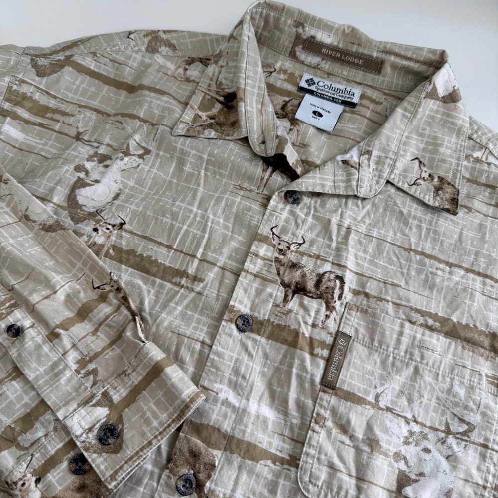 Columbia River Lodge Mens Large Tan Deer Buck Print Long Sleeve Button Down